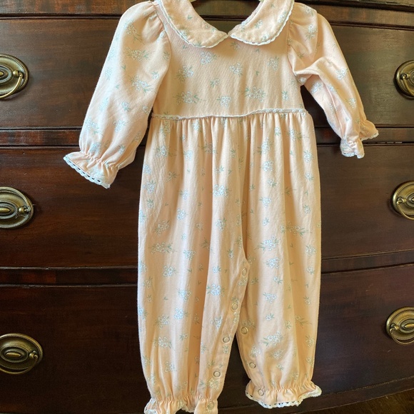 Shrimp & Grits Kids Other - Shrimp & Grits Kids Peach Romper Long Bubble 9M